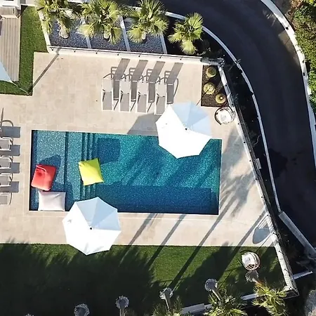 5 Bds Breathtaking Views Large Pool Jacuzzi Villa Carqueiranne