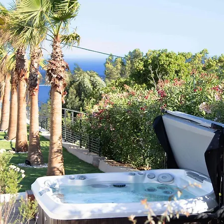 5 Bds Breathtaking Views Large Pool Jacuzzi ヴィラ